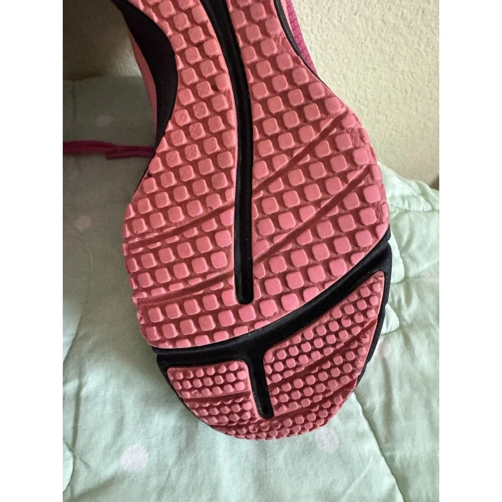 KURU Pink/Black Athletic Sneakers Women’s Style 201317 Size 6
